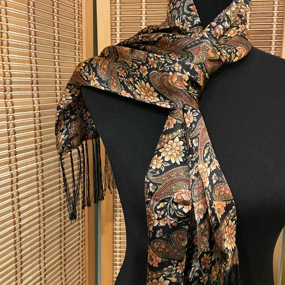 Chic Floral 100% Silk Scarf
